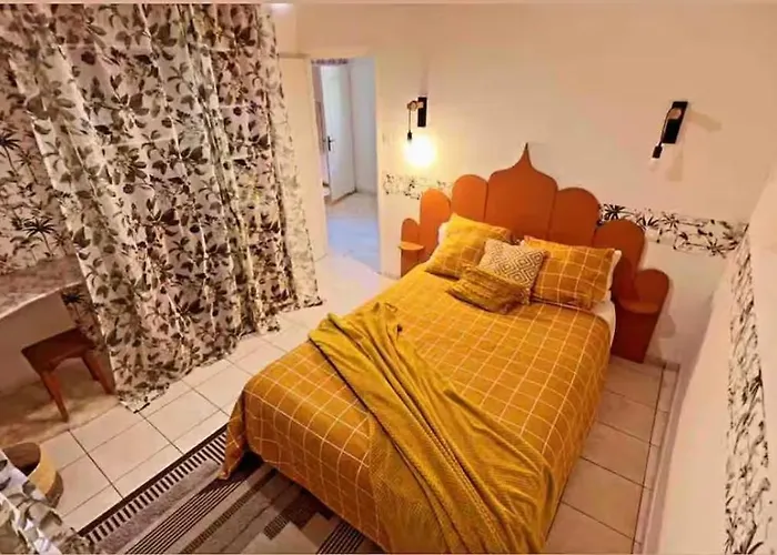 Maison De Σπίτι διακοπών Ναρμπόν