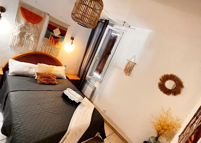 Maison De * Ναρμπόν